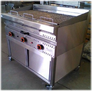 Barbecue gaz a pierre volcanique sur meuble 700