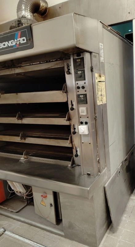Four a sole gaz 8 bouches d'Occasion