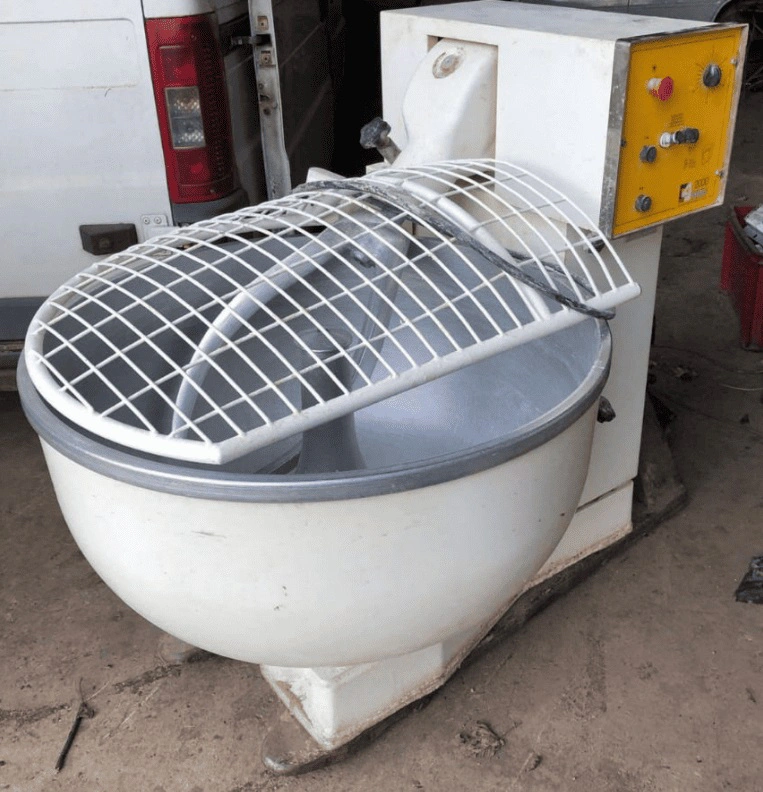 Pétrin à bras oblique VMI Phébus 75 kg de farine