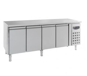 TABLE RÉFRIGÉRÉE 4 PORTES